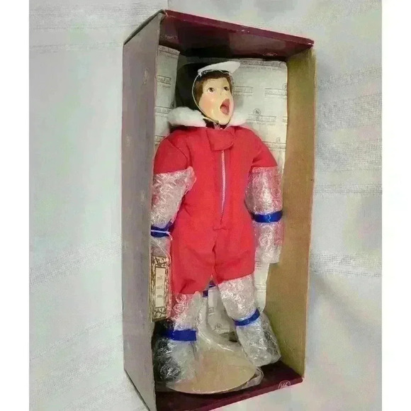 Ashton Drake-MERRY CHRISTMAS GRANDMA-Doll - Picture 7 of 8